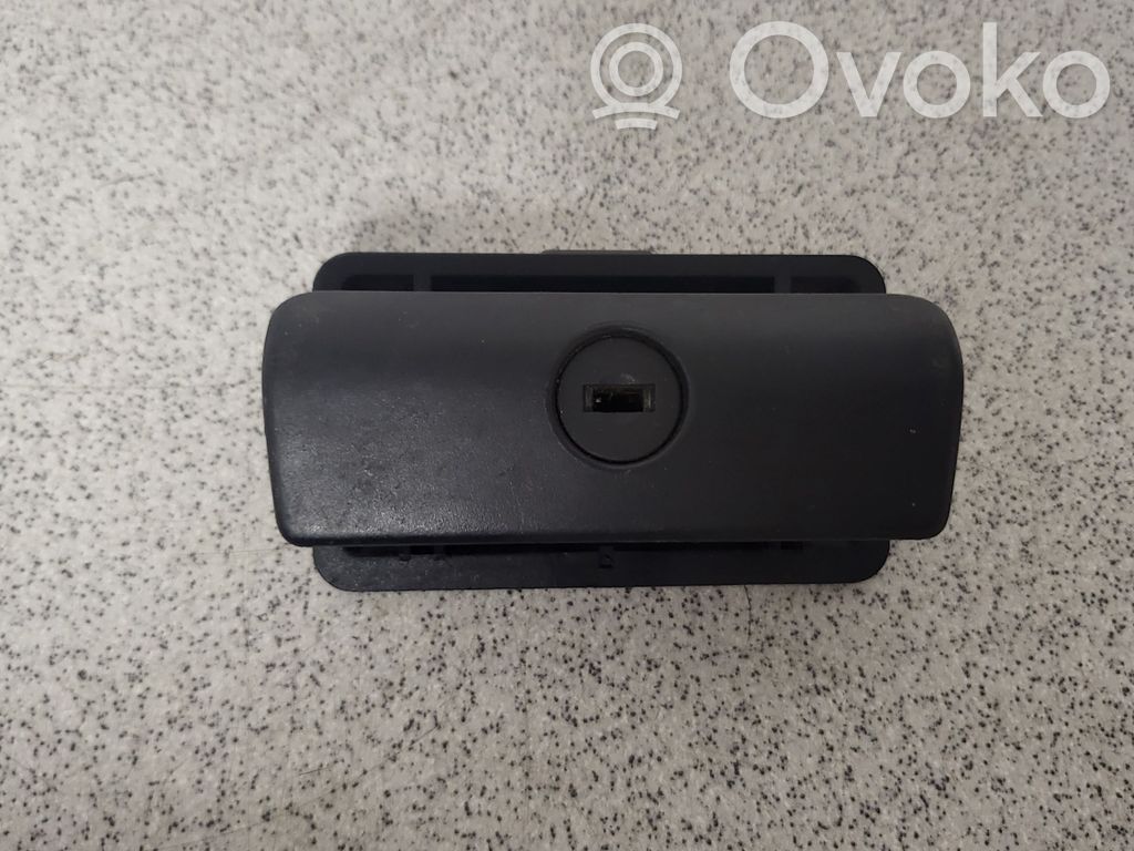 BMW 5 E39 Glove box lock 