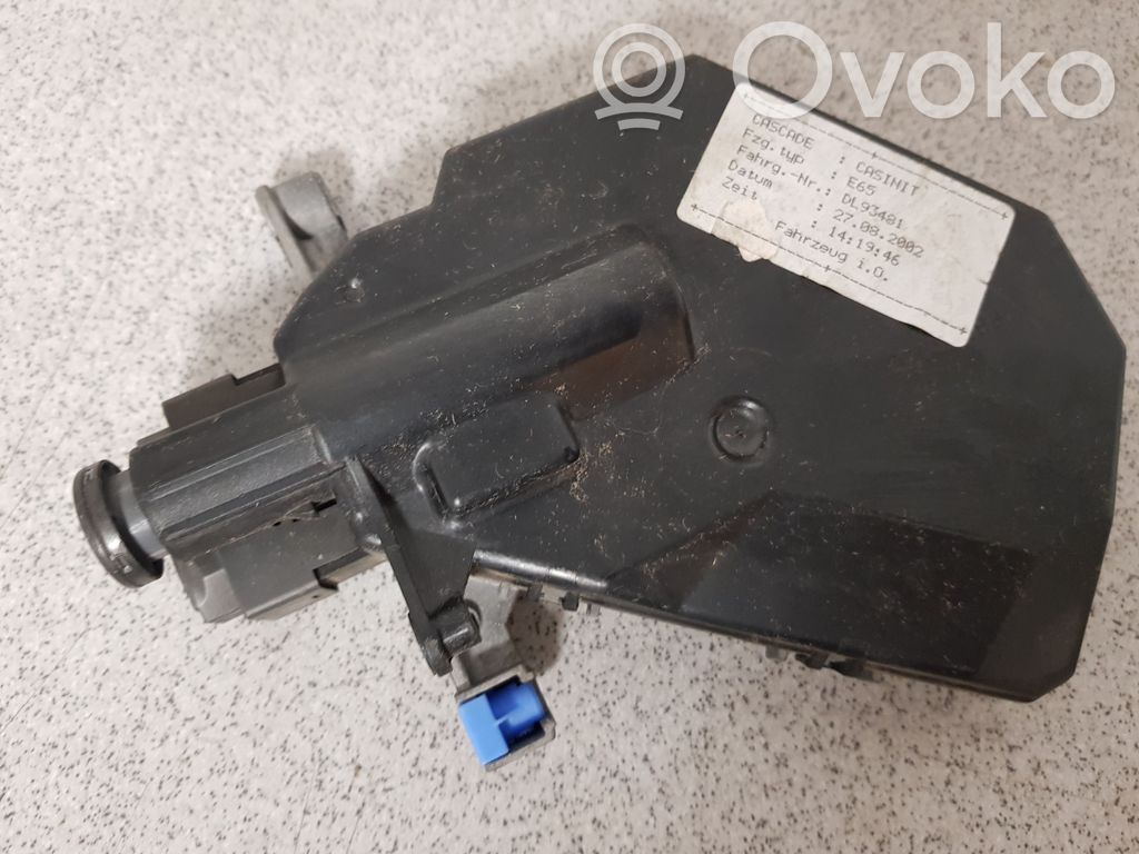 BMW 7 E65 E66 Užvedimo spynelė 