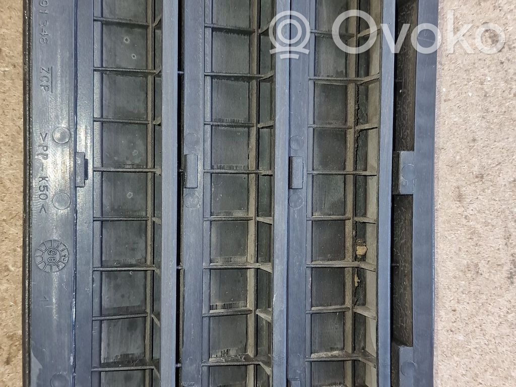 BMW 5 E39 Ventilācijas režģis 
