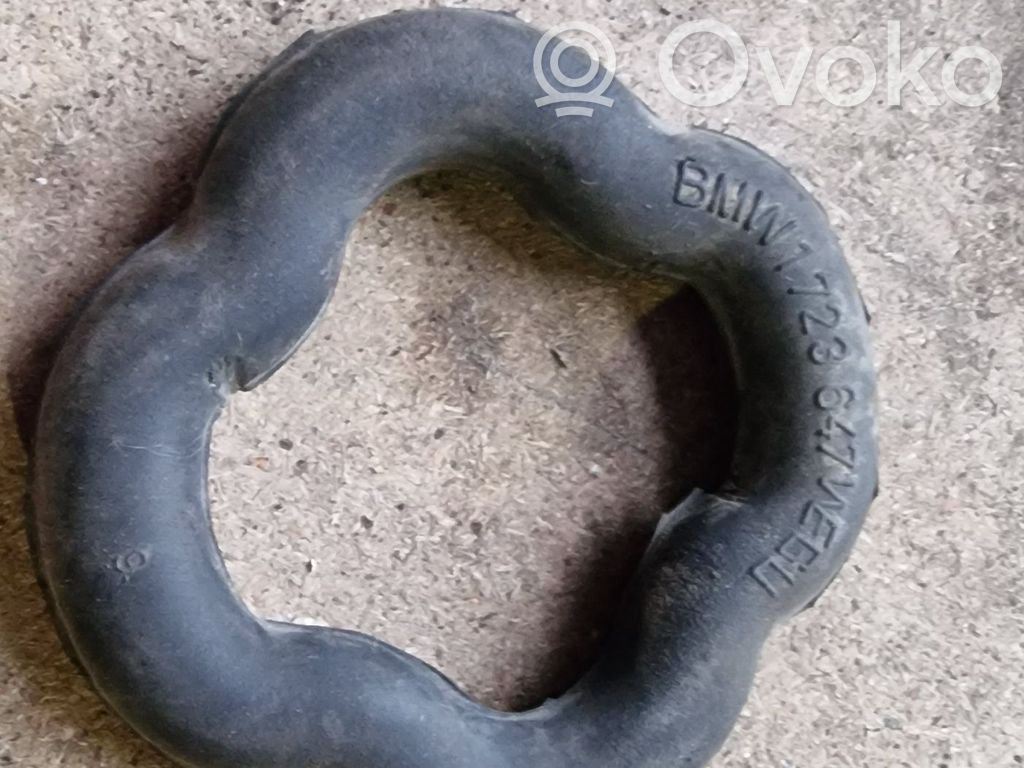 BMW 3 E36 Muffler mount bracket/holder 