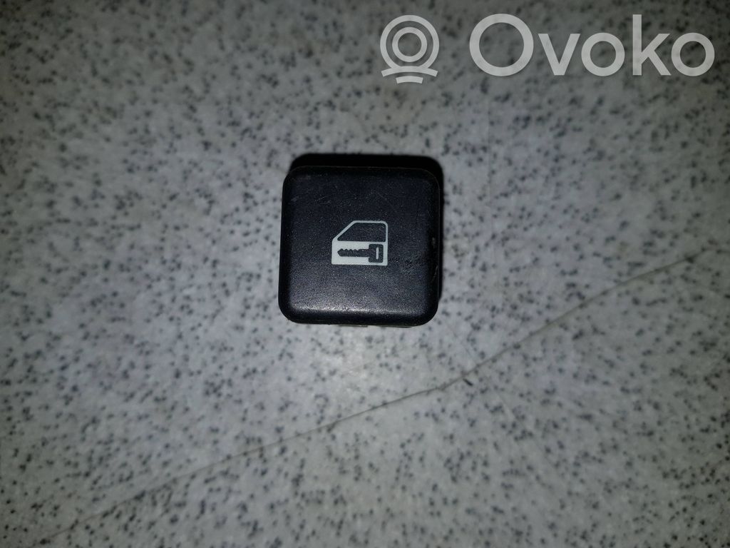 BMW 5 E39 Central locking switch button 