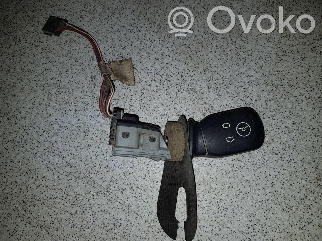 BMW 7 E38 Steering wheel adjustment switch 