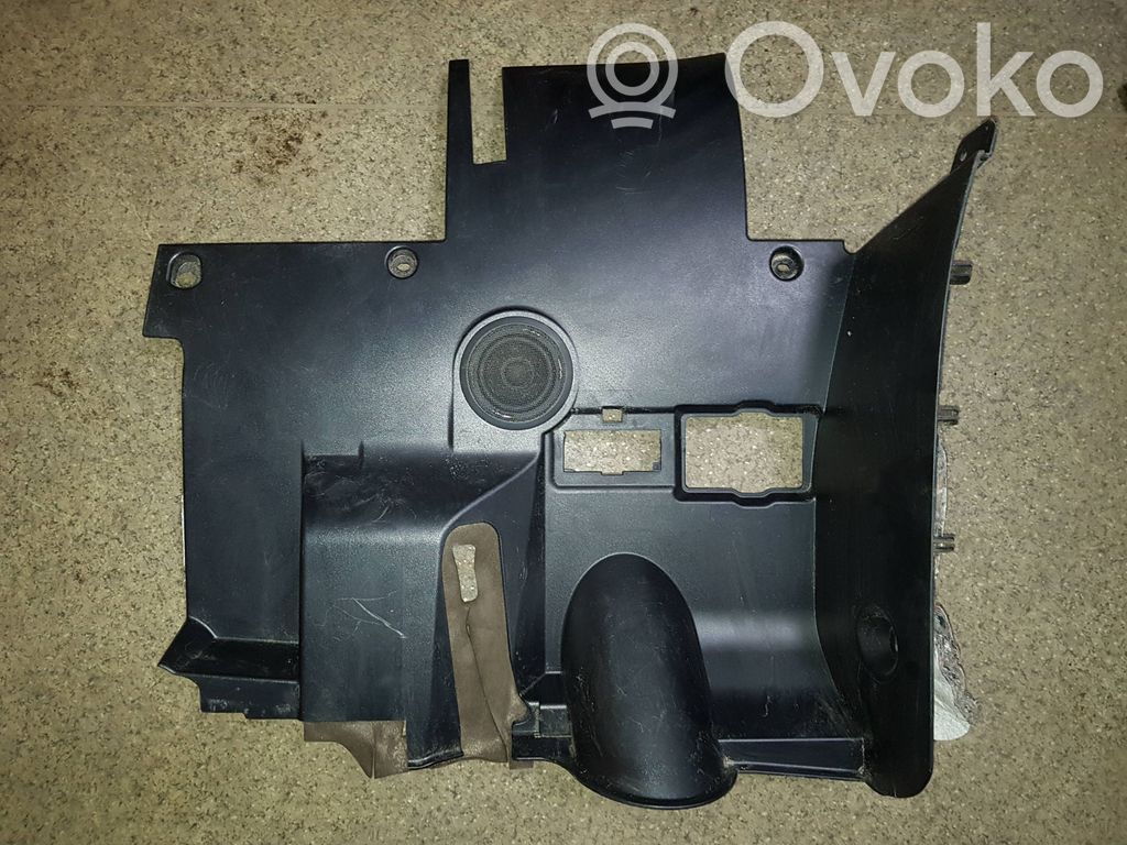 BMW 5 E60 E61 Garniture panneau inférieur de tableau de bord 