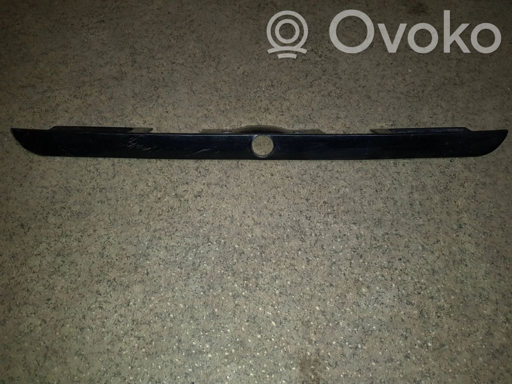 BMW 3 E36 Trunk door license plate light bar 