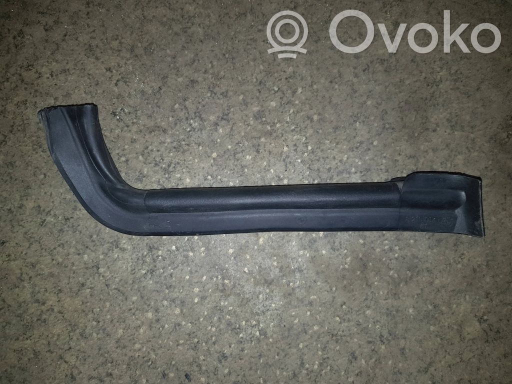 BMW 3 E46 Dzinēja nodalījuma gumija 