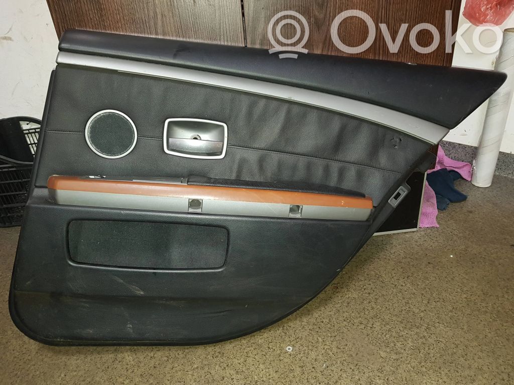 BMW 7 E65 E66 Apšuvums aizmugurējām durvīm 