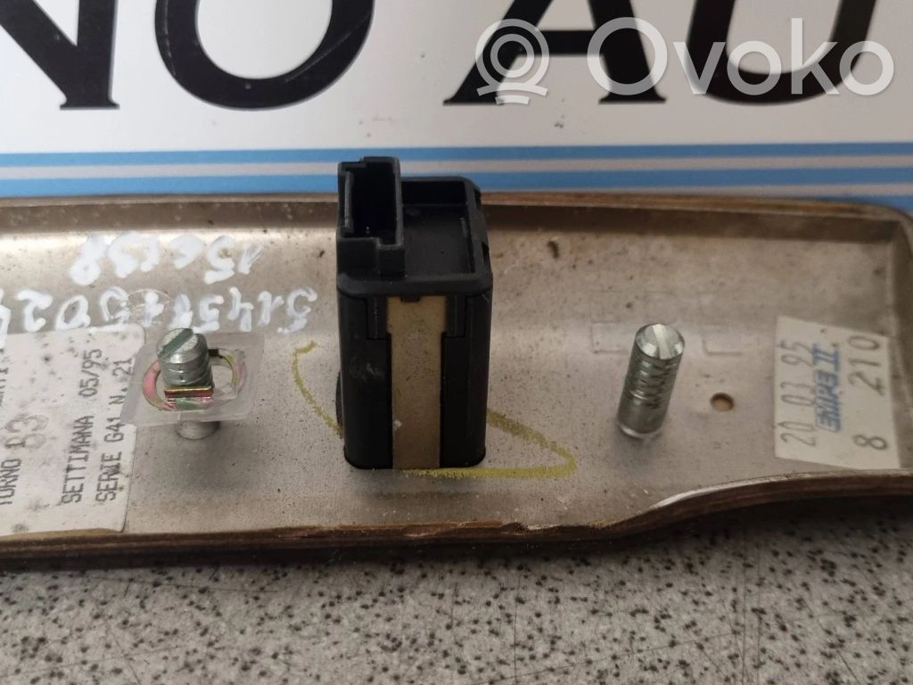 Other switches/knobs/shifts   8352256,51458150245