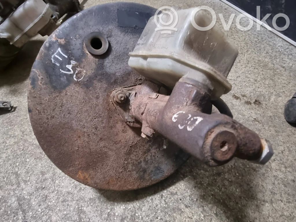 BMW 3 E30 Brake booster 