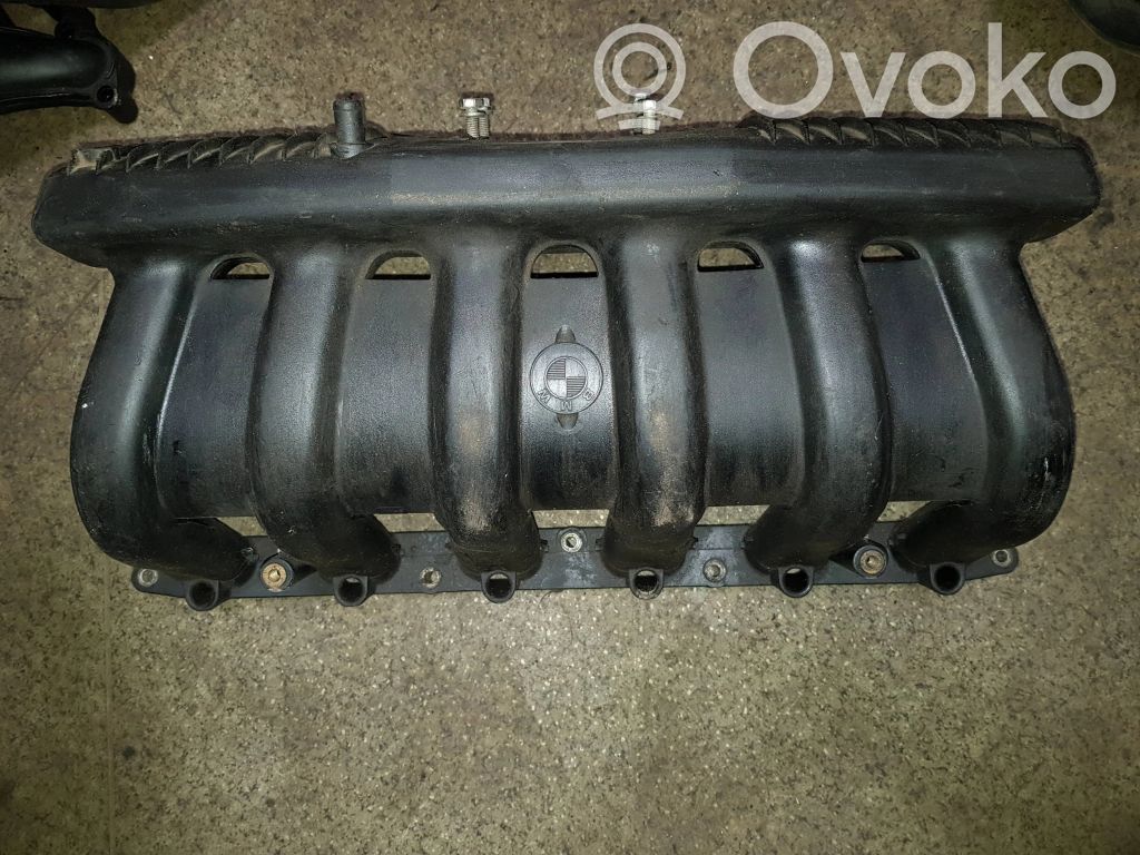 BMW 5 E39 Colector de admisión 