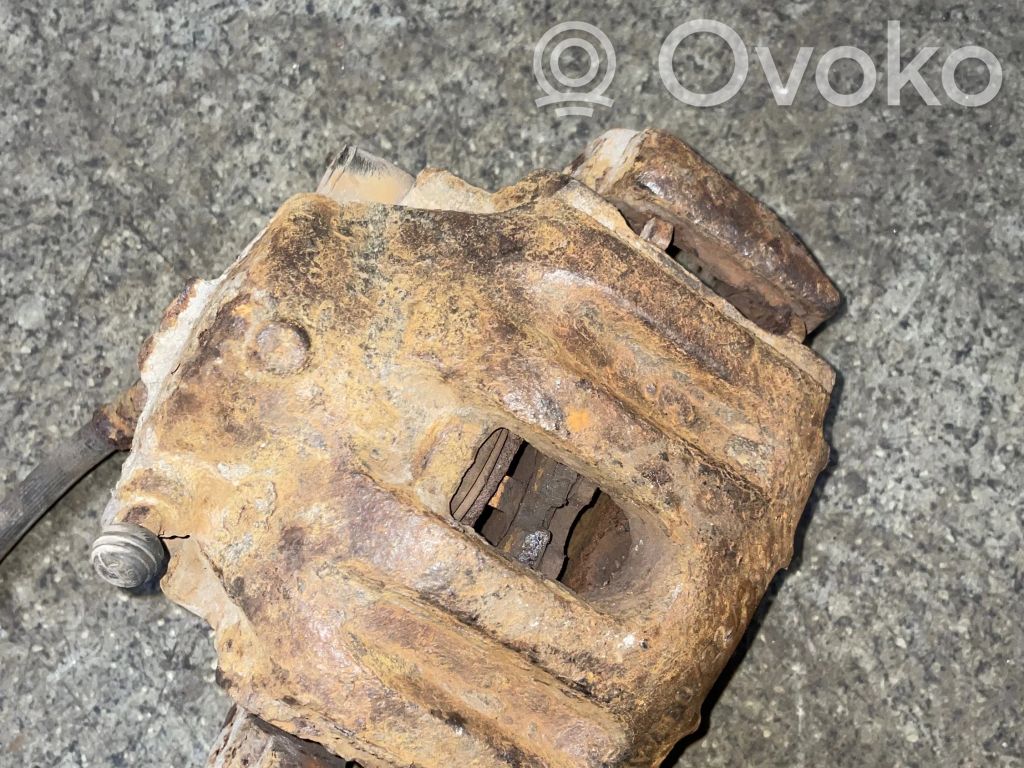 BMW 5 E34 Передний суппорт 