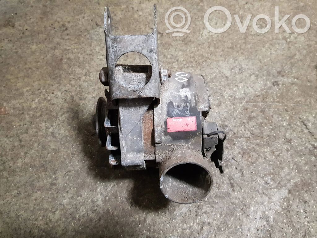 BMW 7 E32 Generator/alternator 