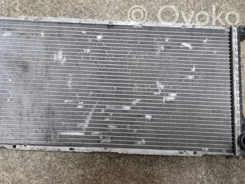 BMW 5 E39 Aušinimo skysčio radiatorius 