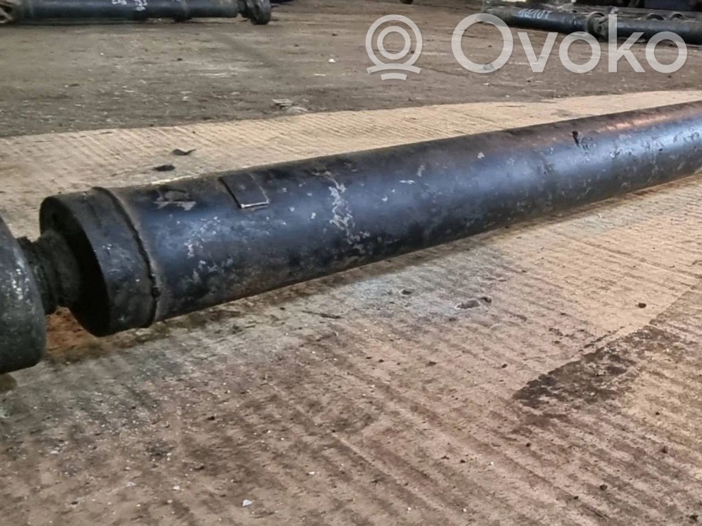 BMW 7 E38 Kardanas komplekte 