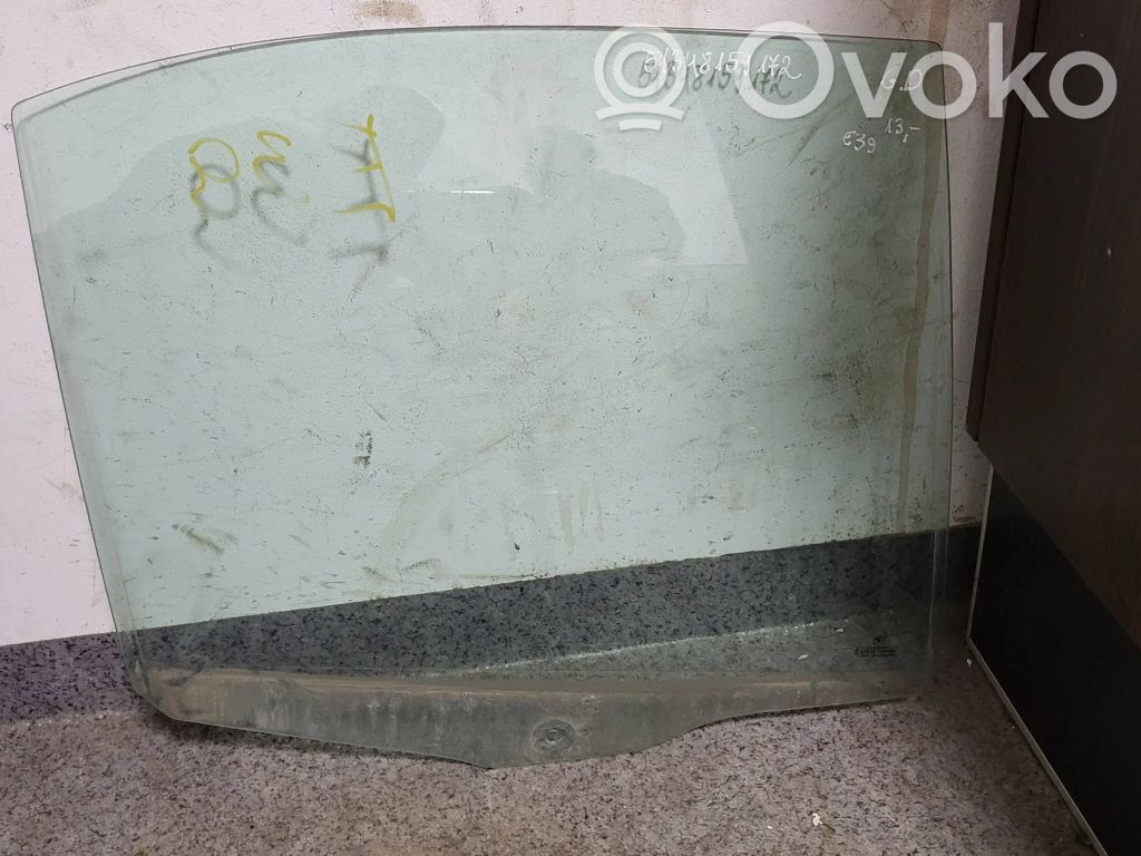 BMW 5 E39 Rear door window glass 