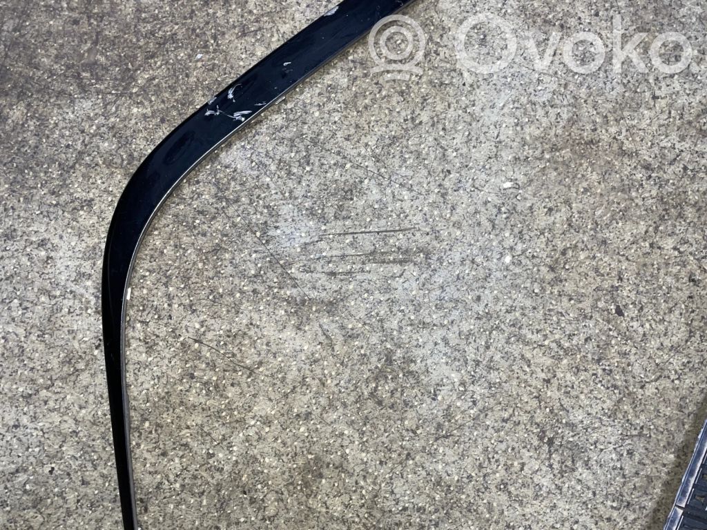 BMW 7 E38 Front bumper splitter molding 