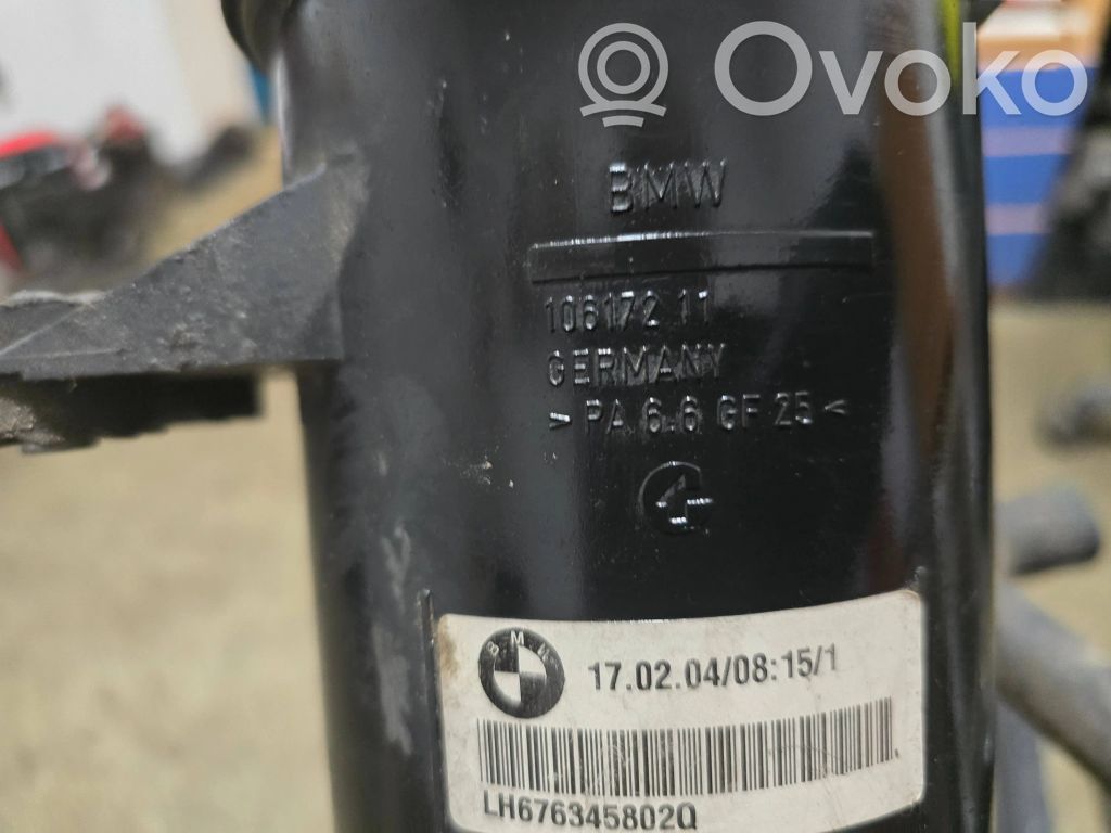 BMW 5 E60 E61 Ohjaustehostimen nestesäiliö 