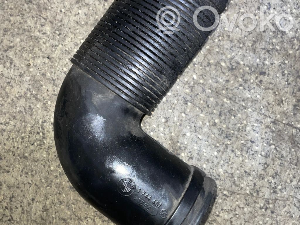 BMW 5 E39 Air intake hose/pipe 