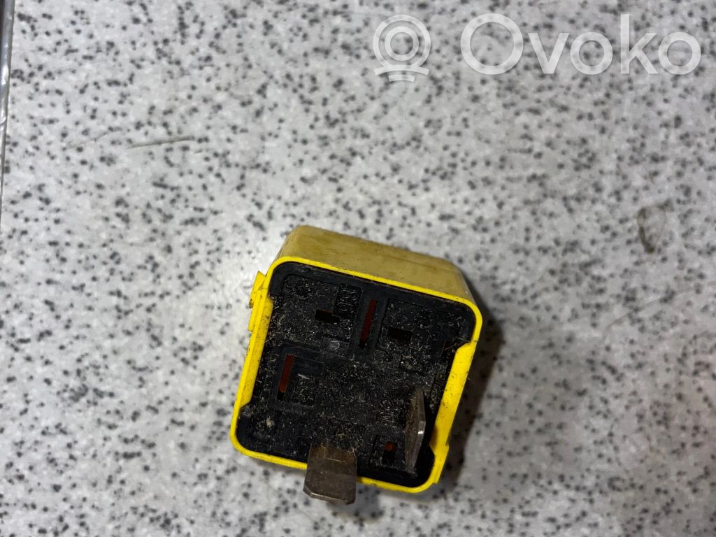 BMW 3 E36 Other relay 