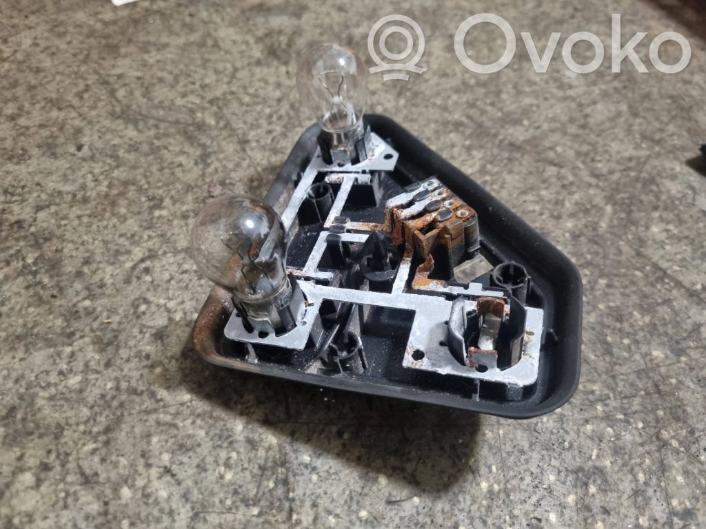 BMW 5 E39 Tail light bulb cover holder 