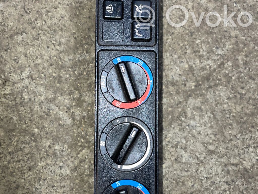 BMW 7 E32 Climate control unit 