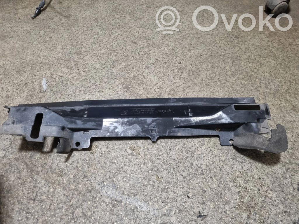 BMW 3 E46 Kita variklio skyriaus detalė 