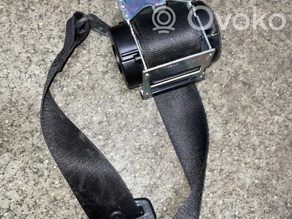 BMW 3 E90 E91 Middle seatbelt (rear) 