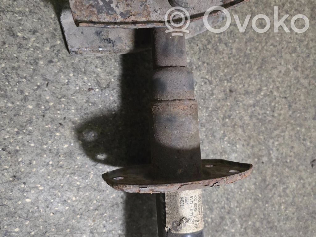 Front bumper mounting bracket   8119257