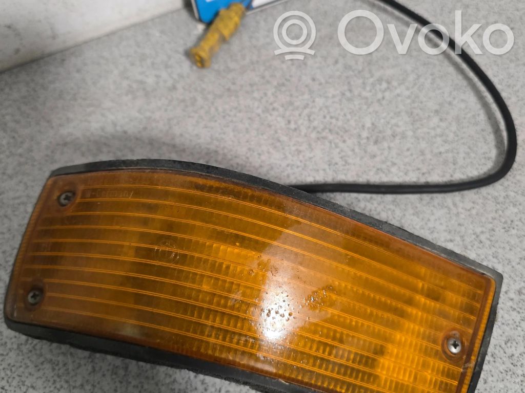 BMW 5 E28 Front bumper turn signal 