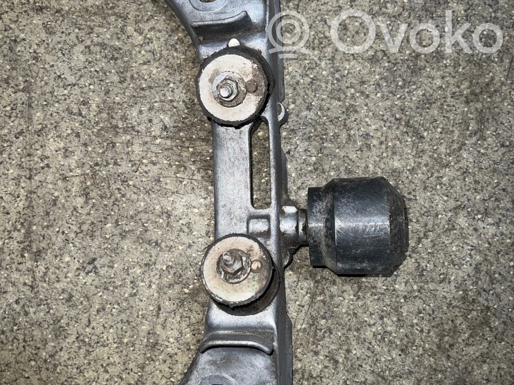 BMW 7 E38 Gearbox mounting bracket 