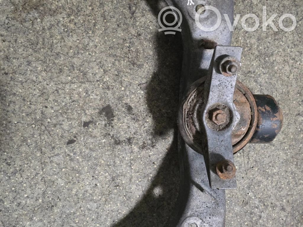 BMW 7 E38 Gearbox mounting bracket 