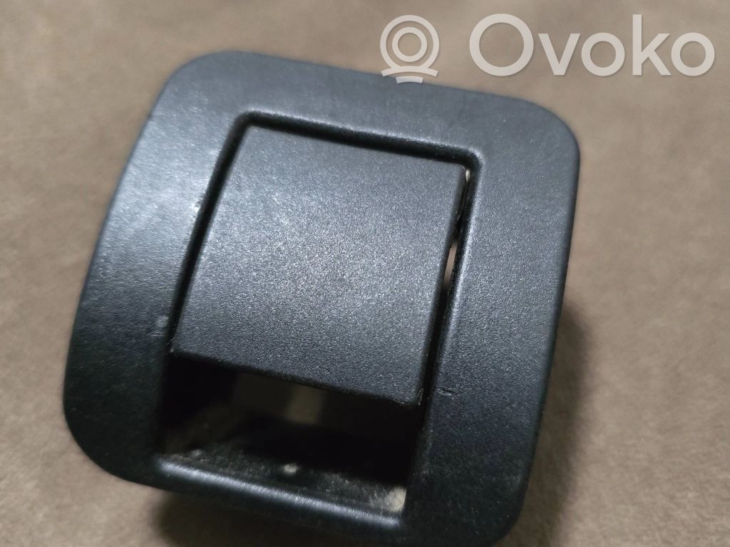 BMW 5 E39 Cubierta ISOFIX 