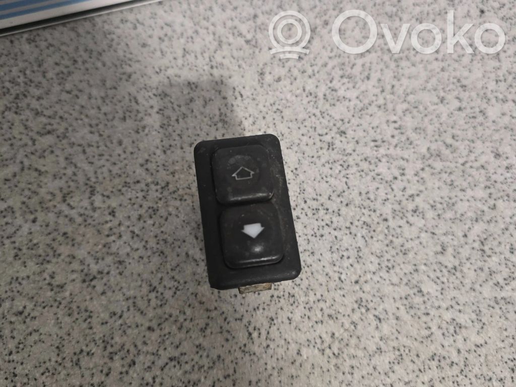 BMW 3 E30 Interruptor del elevalunas eléctrico 