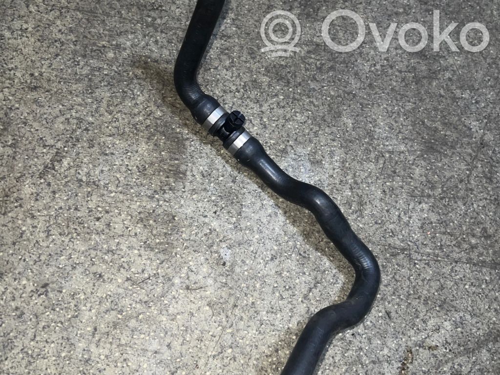 BMW 5 E39 Engine coolant pipe/hose 