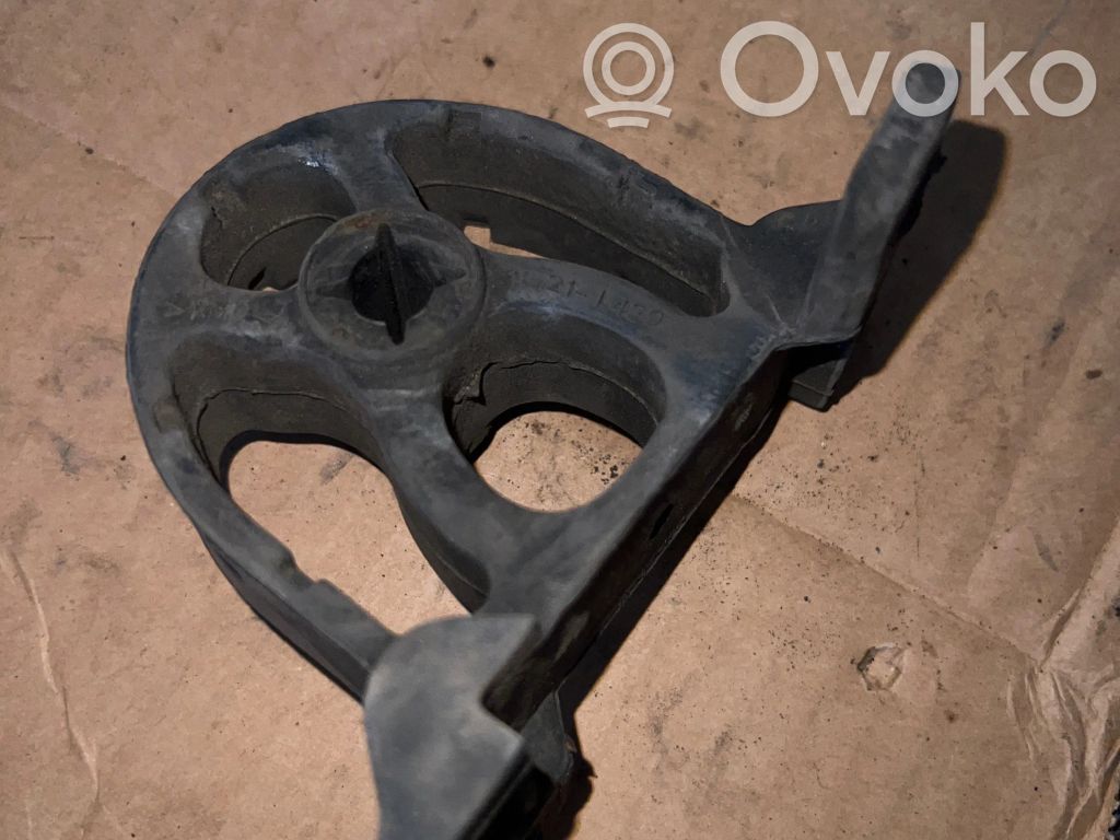 BMW X5 E53 Muffler mount bracket/holder 