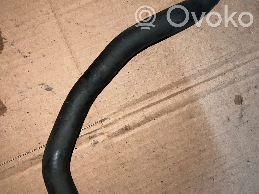 Engine coolant pipe/hose   8409063