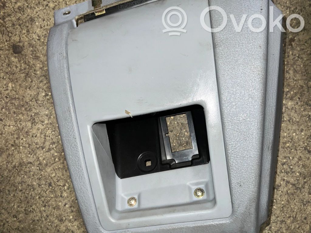 BMW 5 E39 Cita veida vidus konsoles (tuneļa) elementi 