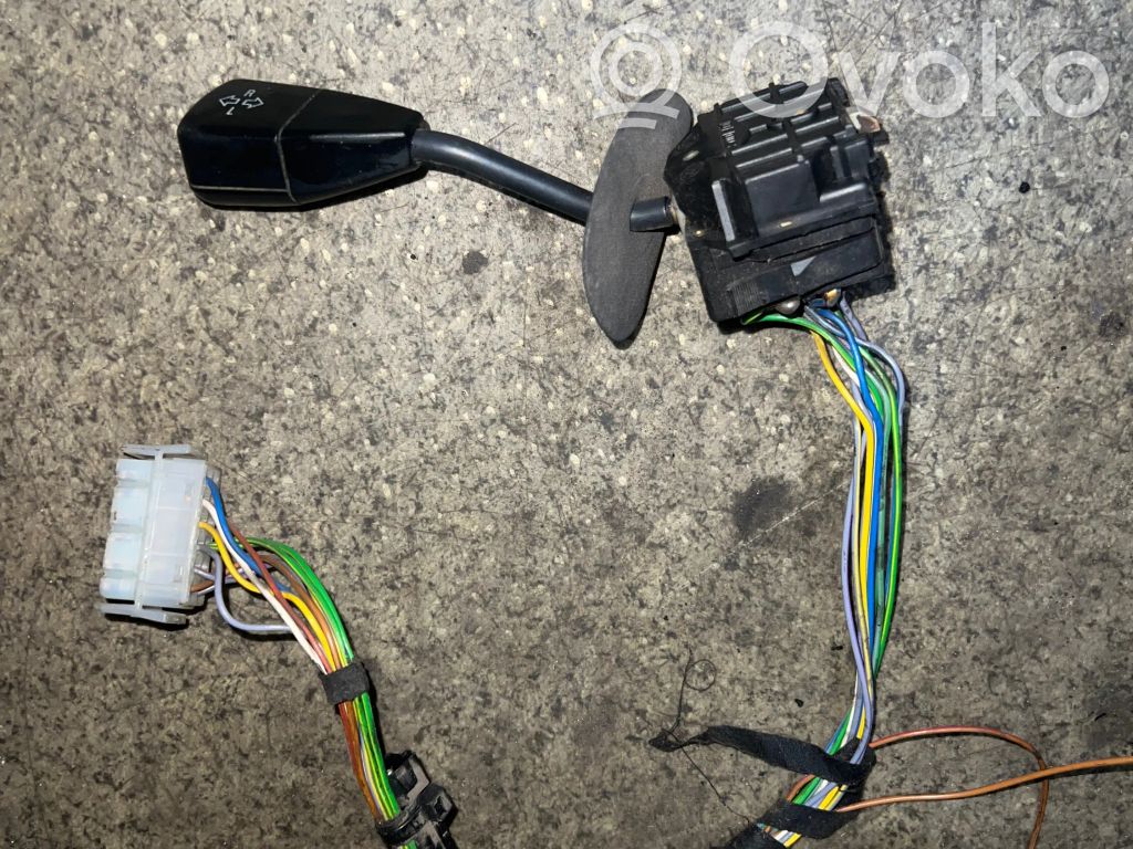 BMW 5 E34 Indicator stalk 