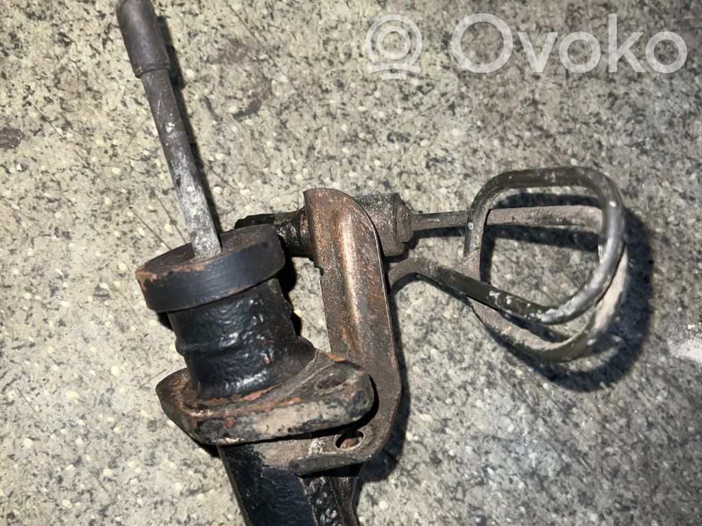 BMW 3 E36 Kytkimen apusylinteri 