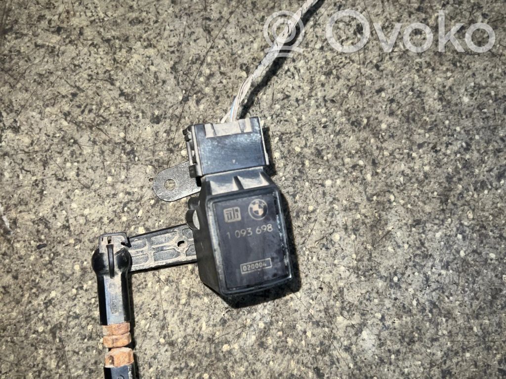 Sensor   1093698,020004,37141093700,37141182641,37146778812,37146784697,6784697