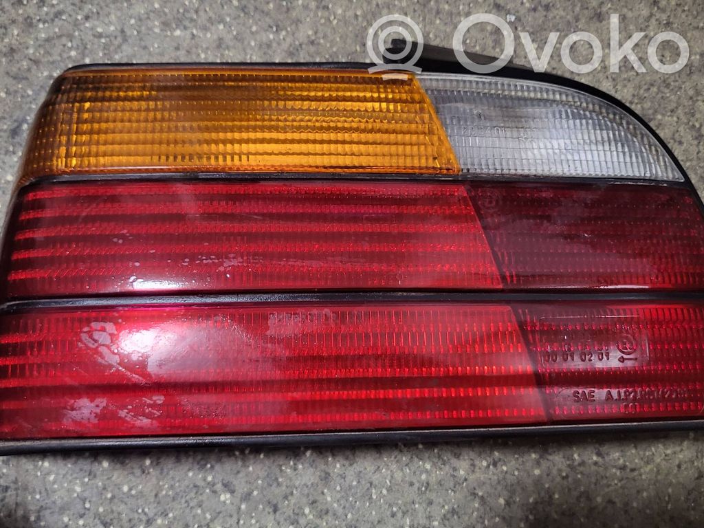 BMW 3 E36 Galinis žibintas kėbule 