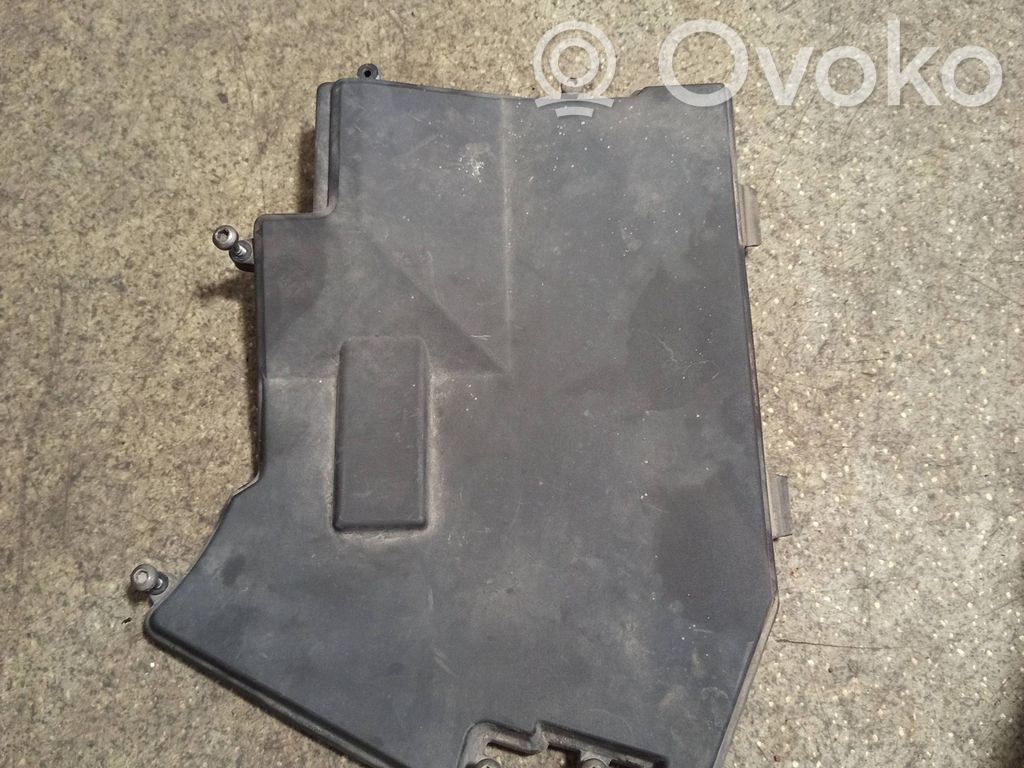 BMW 7 E65 E66 Capac cutie siguranțe 