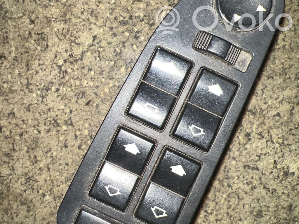 Electric window control switch   8368966,153584,9750