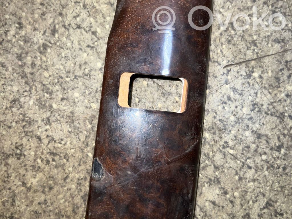 BMW 7 E38 Dekoratyvinė apdailos juostelė 