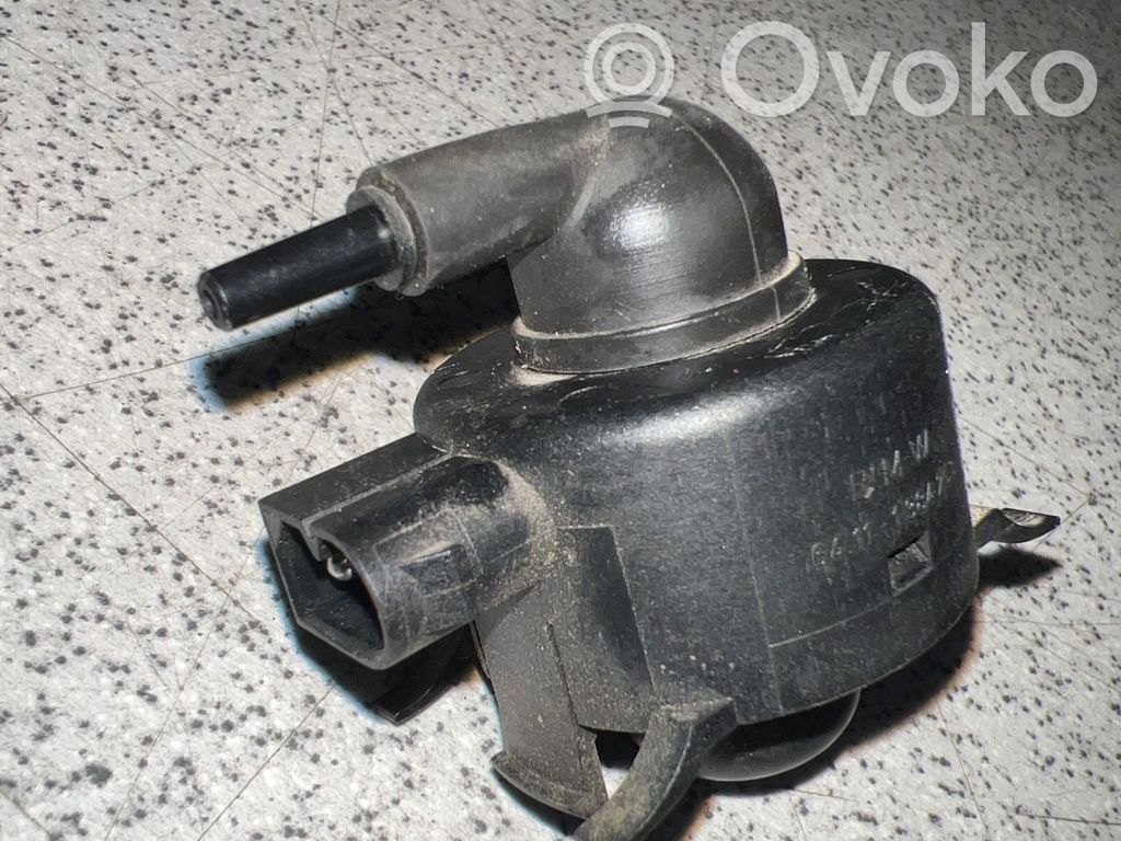 Interior temperature sensor   1384253