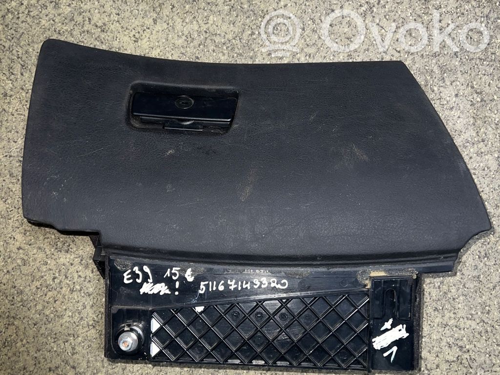 BMW 5 E39 Glove box 