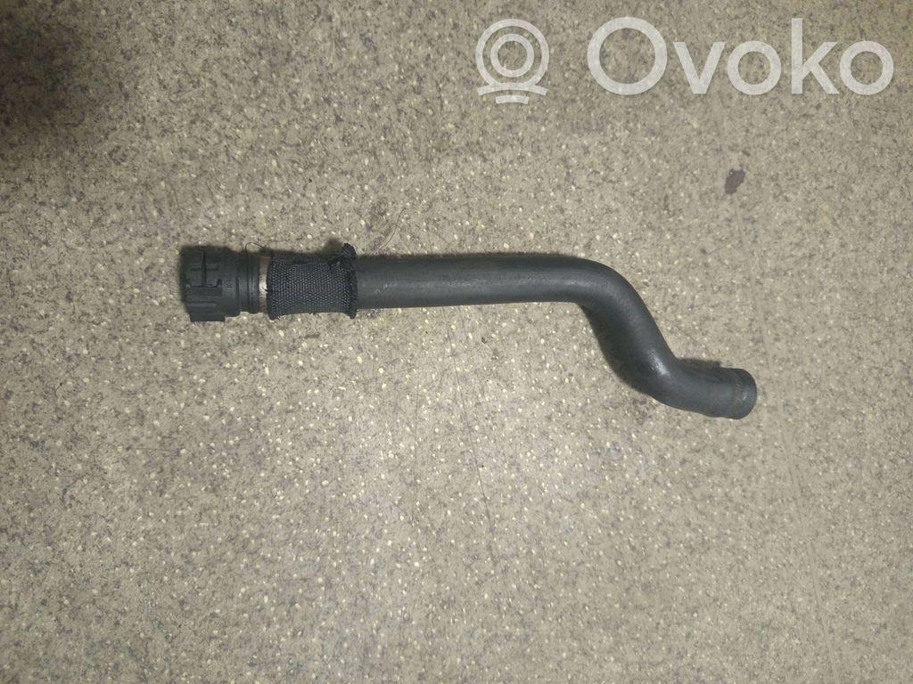 BMW 5 E39 Engine coolant pipe/hose 