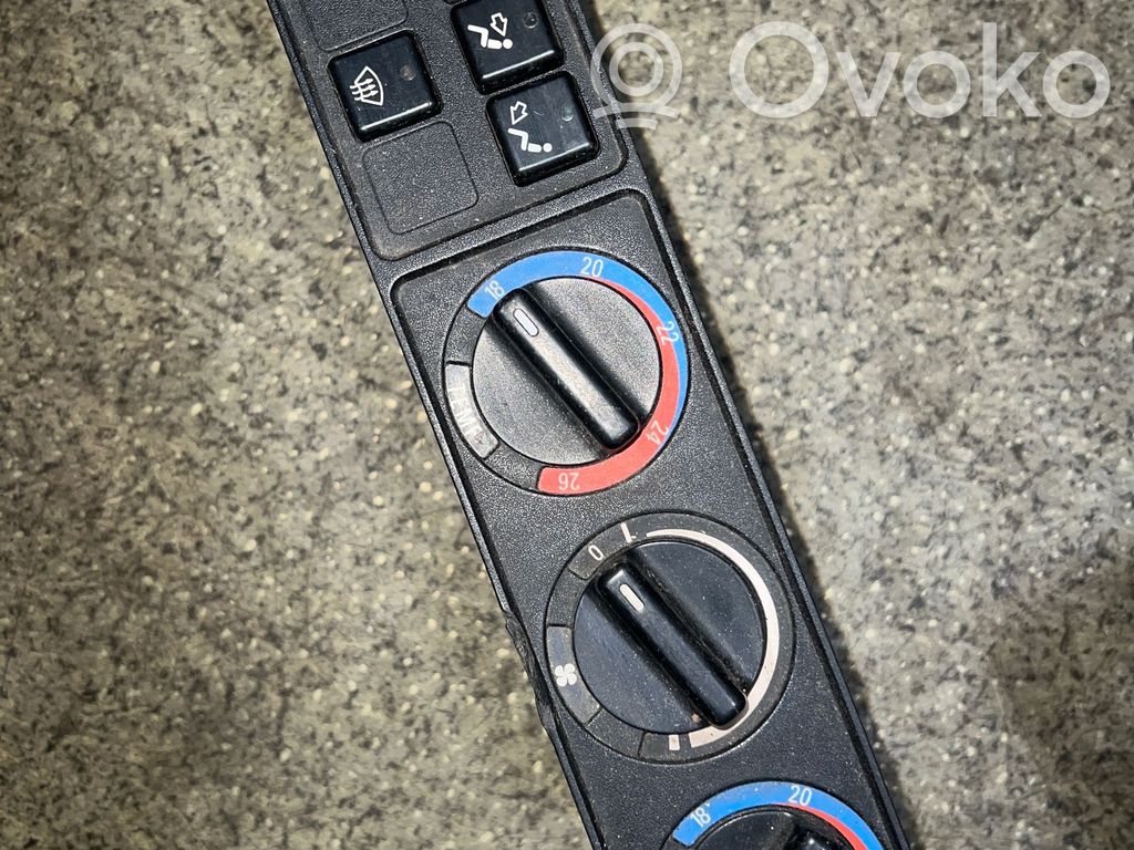 BMW 5 E34 Climate control unit 