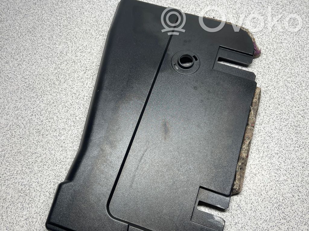BMW 5 E39 Capac lateral zonă picioare 
