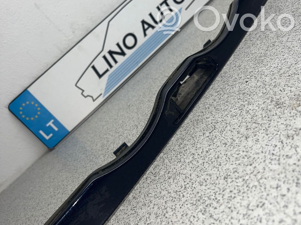 BMW 3 E46 Under headlight/headlamp trim 