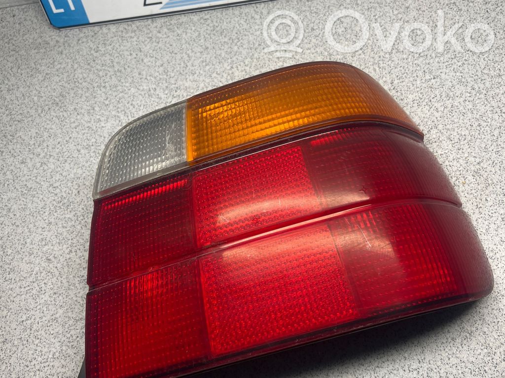 BMW 3 E36 Galinis žibintas kėbule 